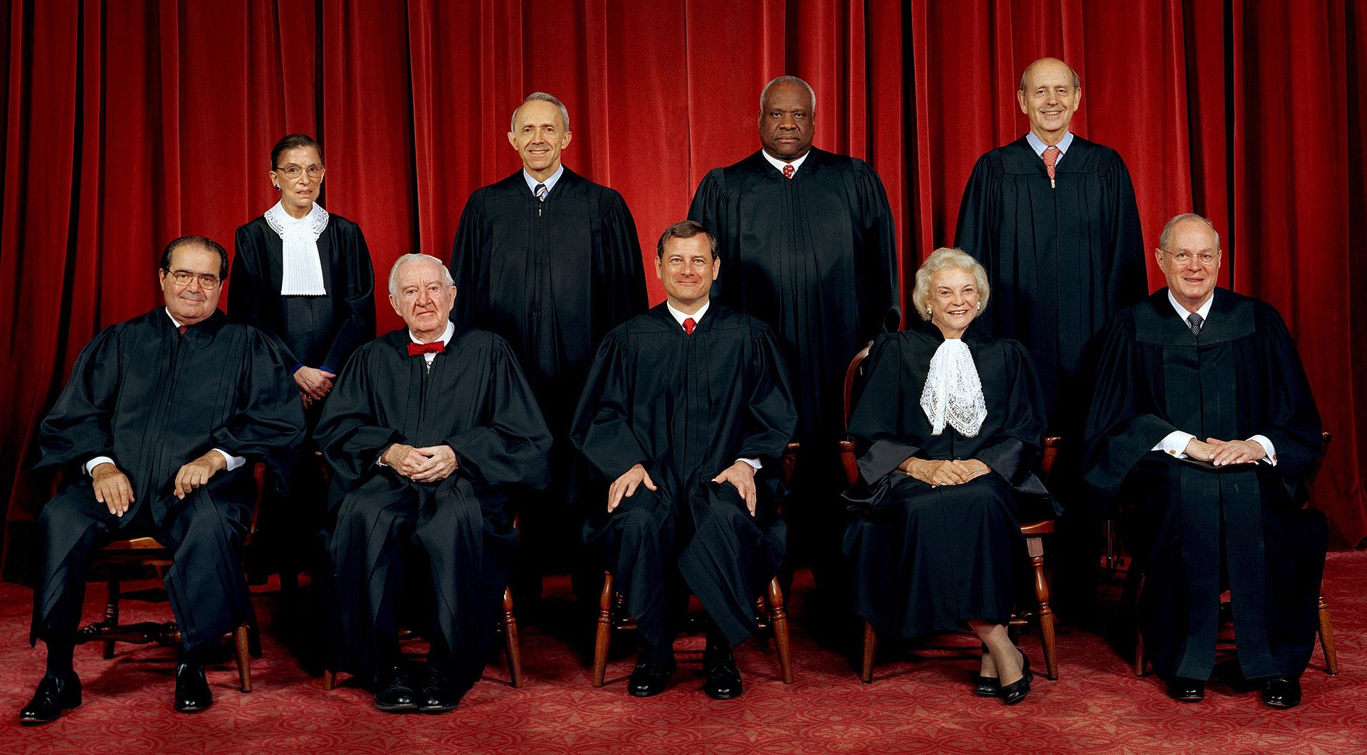 The 2005 Supreme Court Group Picture [Public domain], via Wikimedia Commons
